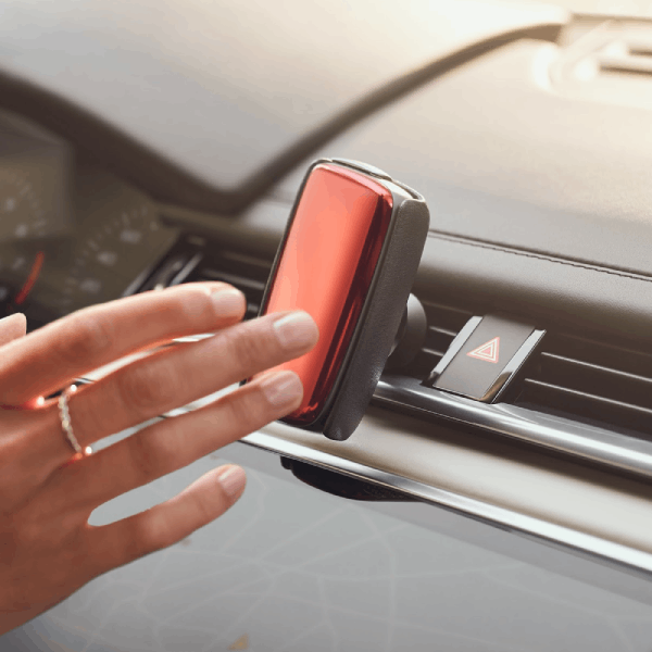 Ploom X Advanced leather back cover black shown on the device from the front view
