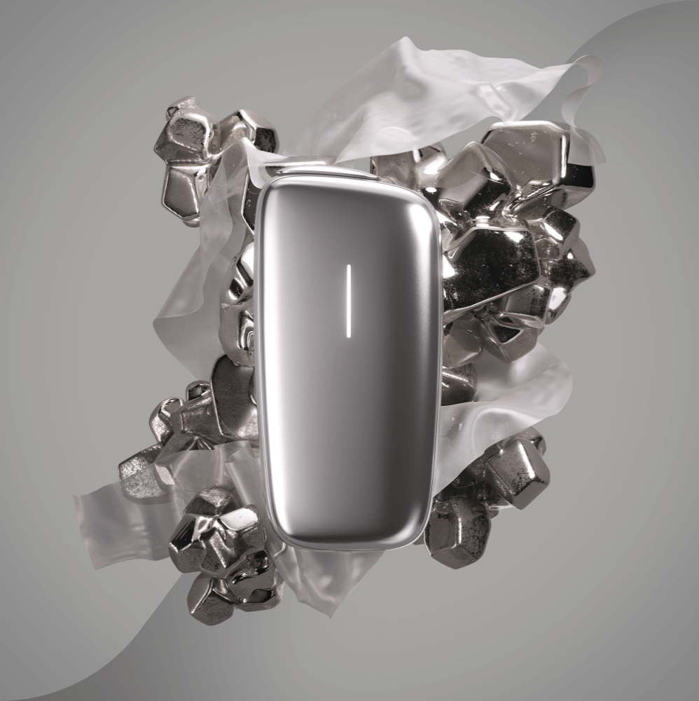 Ploom X Advanced Silver front panel, visual with a silver background