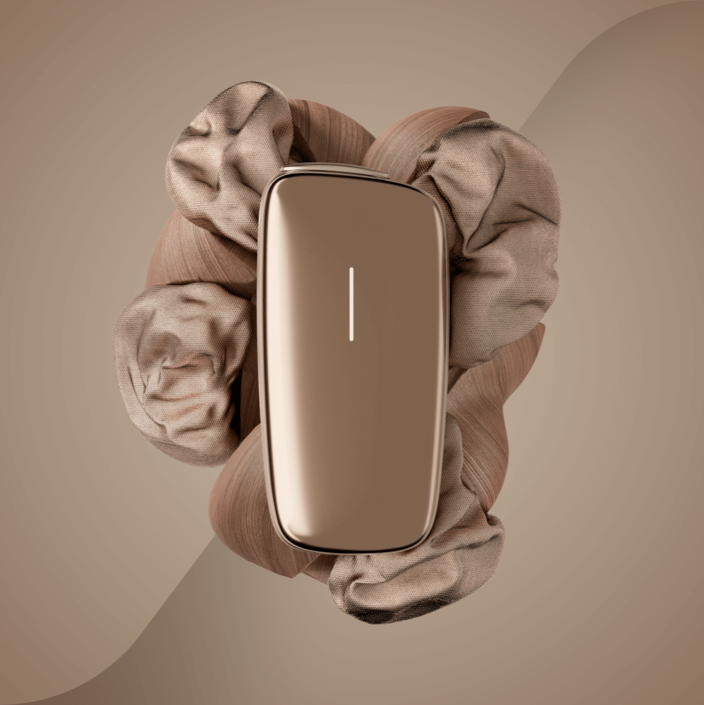 Ploom X Advanced Gold front panel visual on a gold background