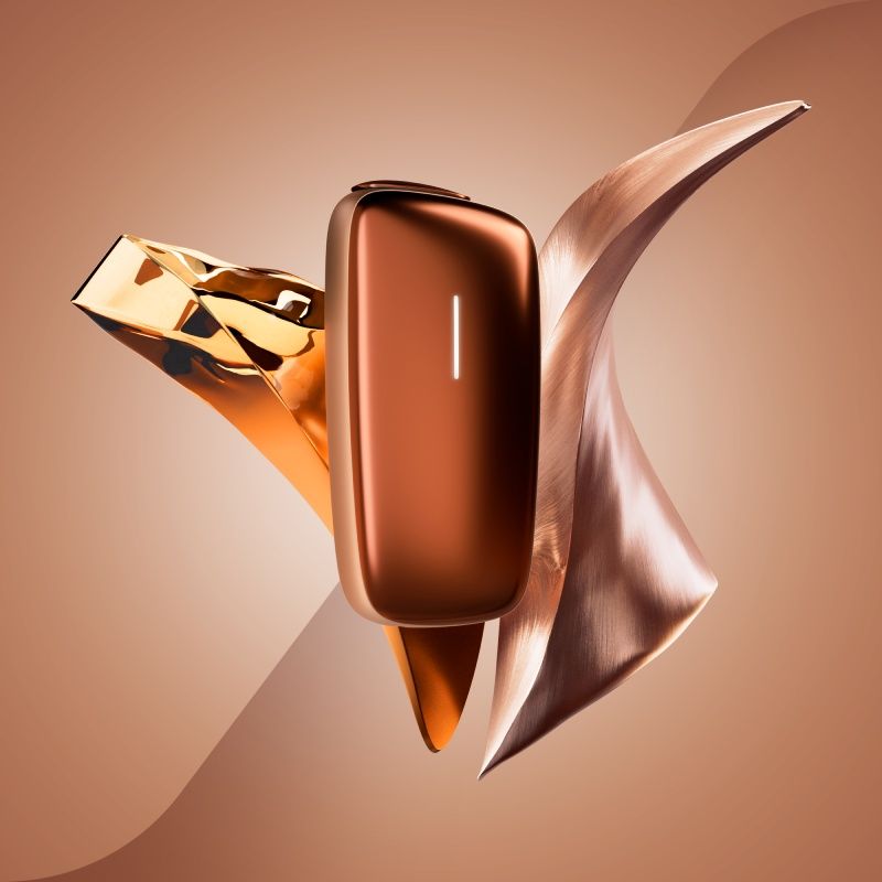 Bürünc fon üzərində Ploom X Advanced Bronze Glaze ön panelinin vizualı
